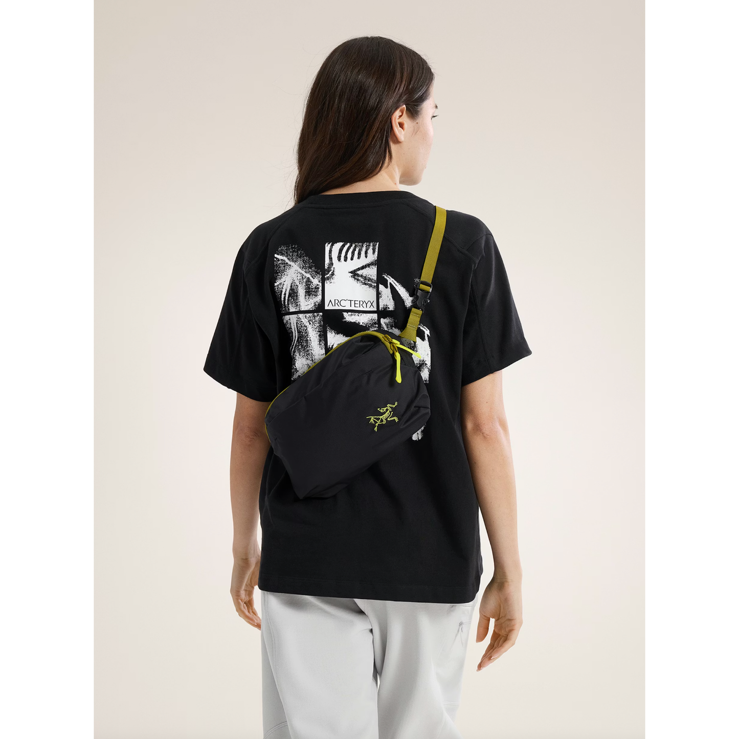 Heliad Crossbody Bag in Black/Olive Moss