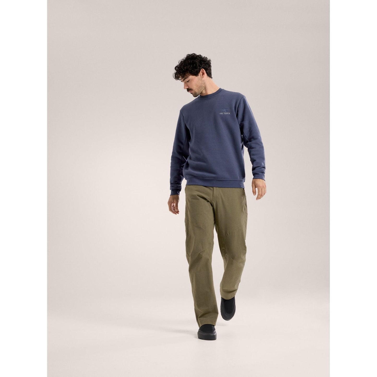 Men's Emblem Fleece Crew Neck Pullover