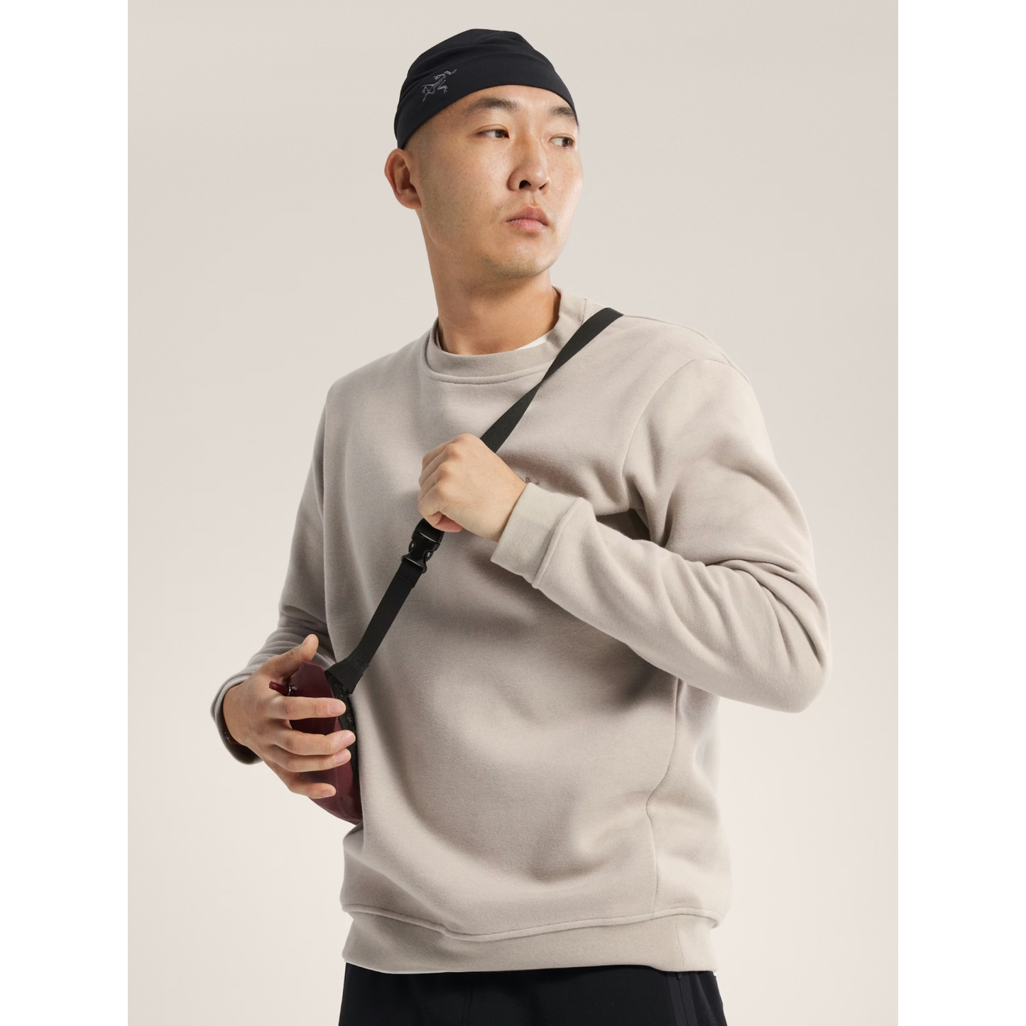 Men's Emblem Fleece Crew Neck Pullover