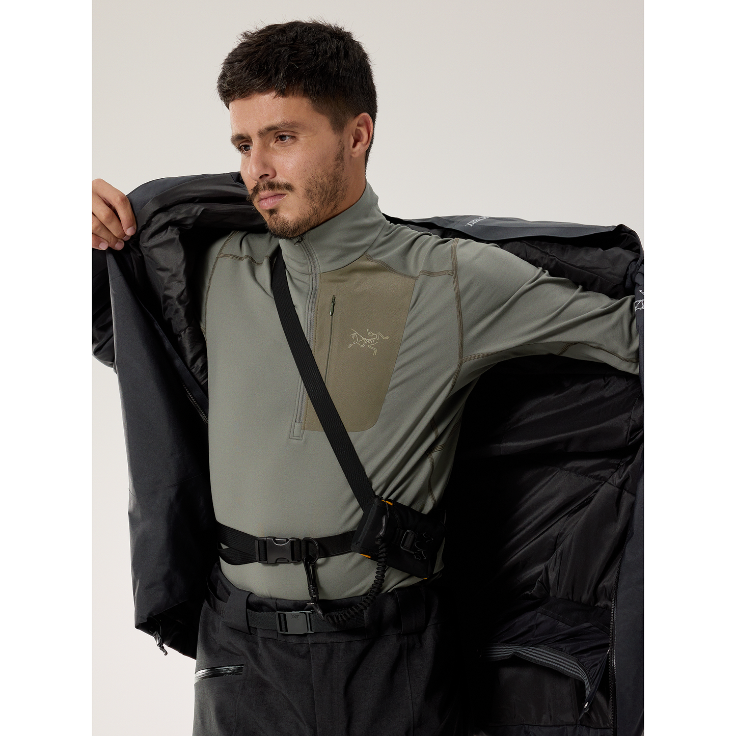 Arc'teryx Men's Rho LT Zip Neck