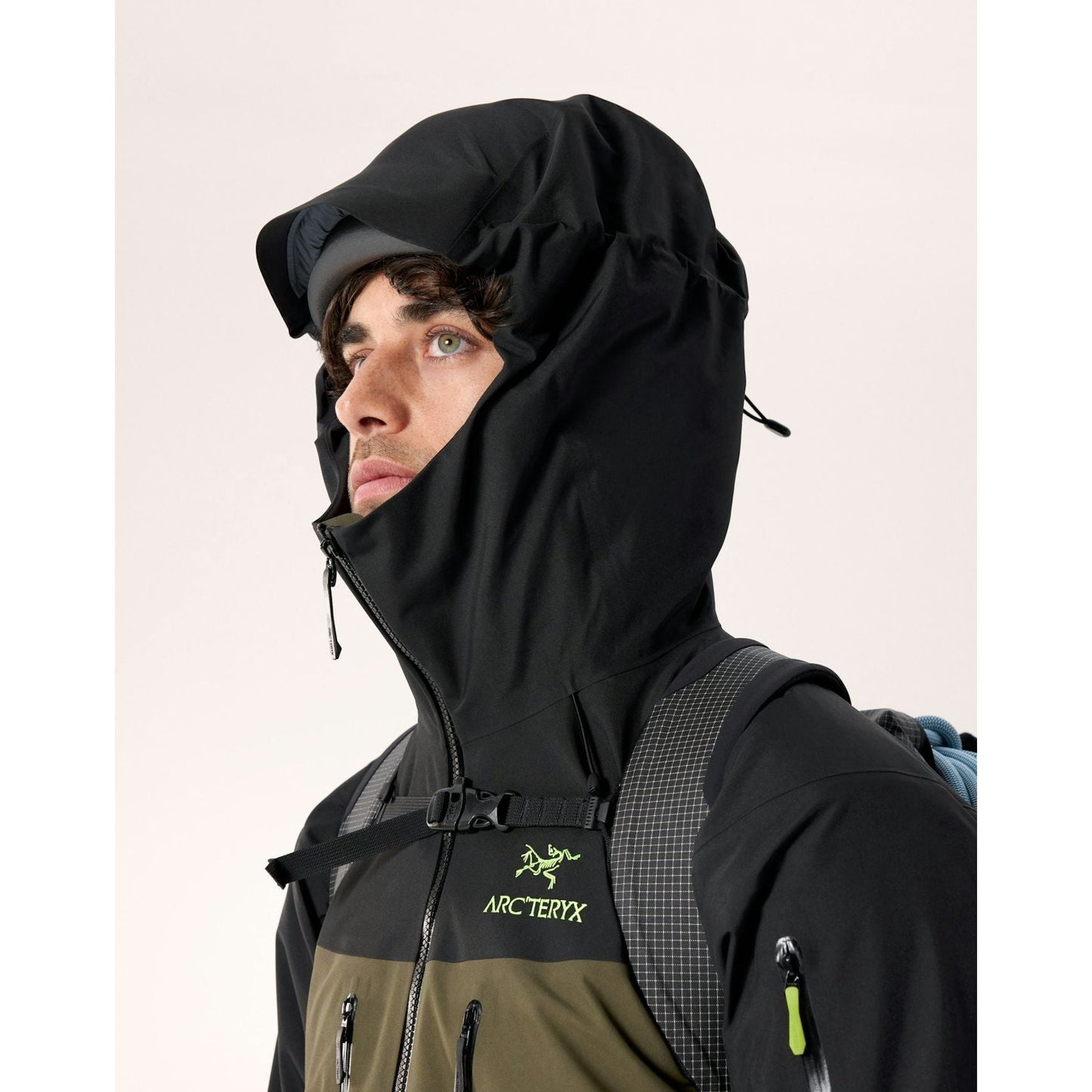 Arc'teryx Men's Alpha SV Jacket