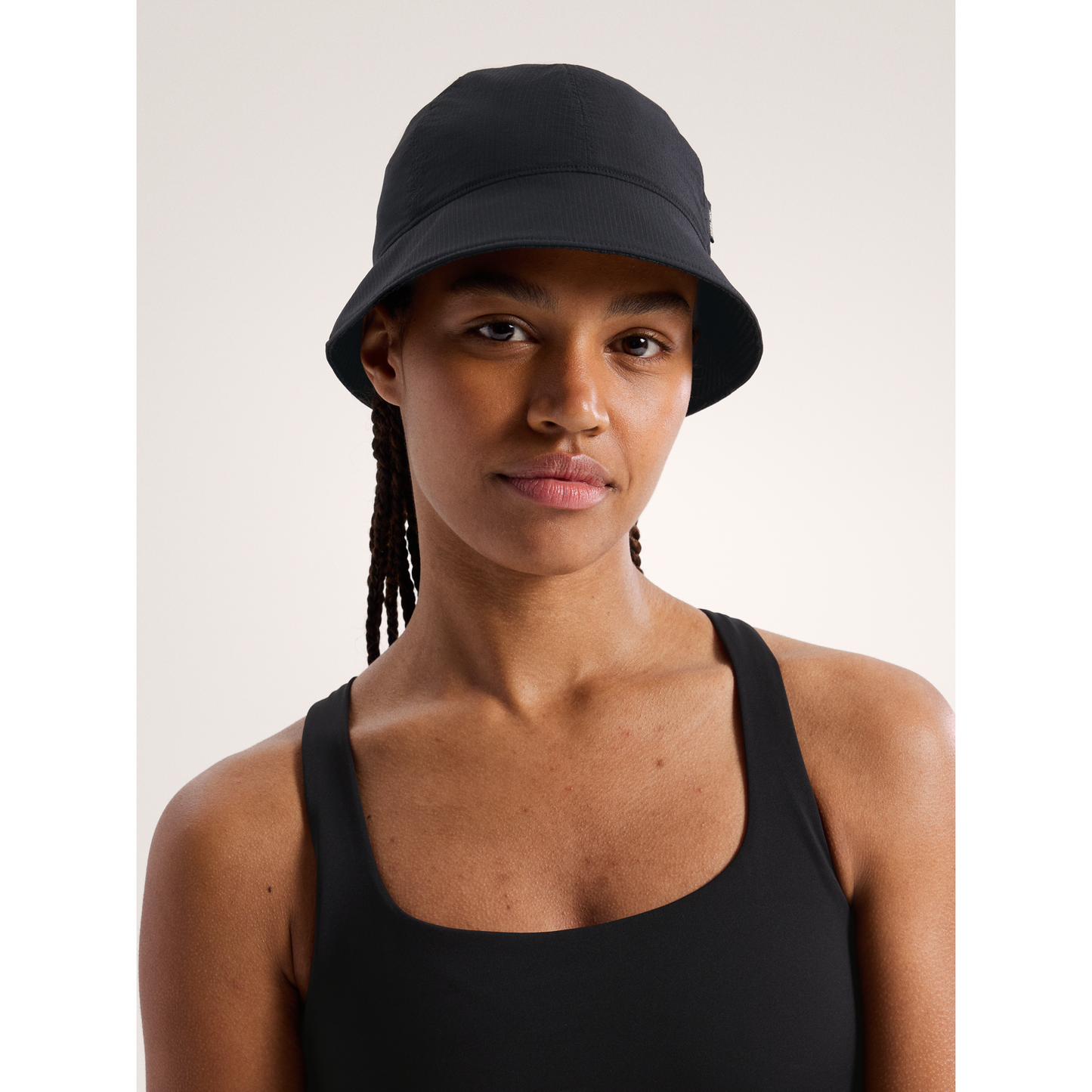 Sinsola Short Brim Bucket Hat